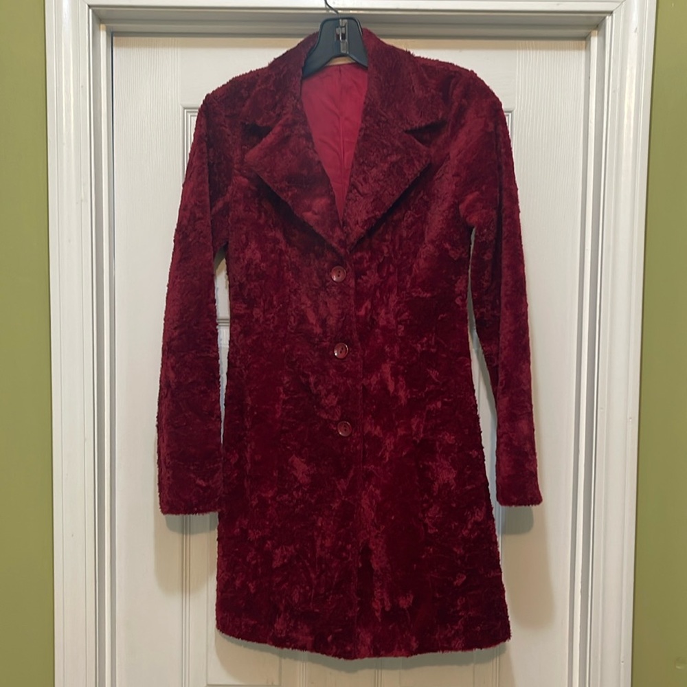 Forever 21 - faux fur maroon fitted coat